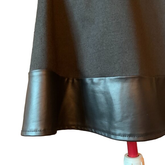 JOE B - A-Line Black Mini Skirt - faux leather details - X-large - Picture 3 of 8